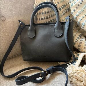 Portland Leather Blue Crossbody bag